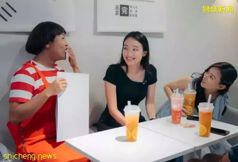 暴牙菇大马当红娘 当街牵线代求婚