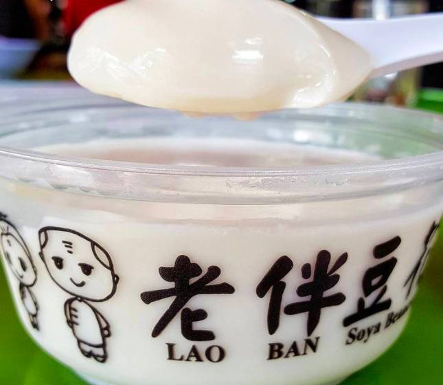 若想寻觅最地道的南洋风味,那你一定要探访狮城这10家大排档