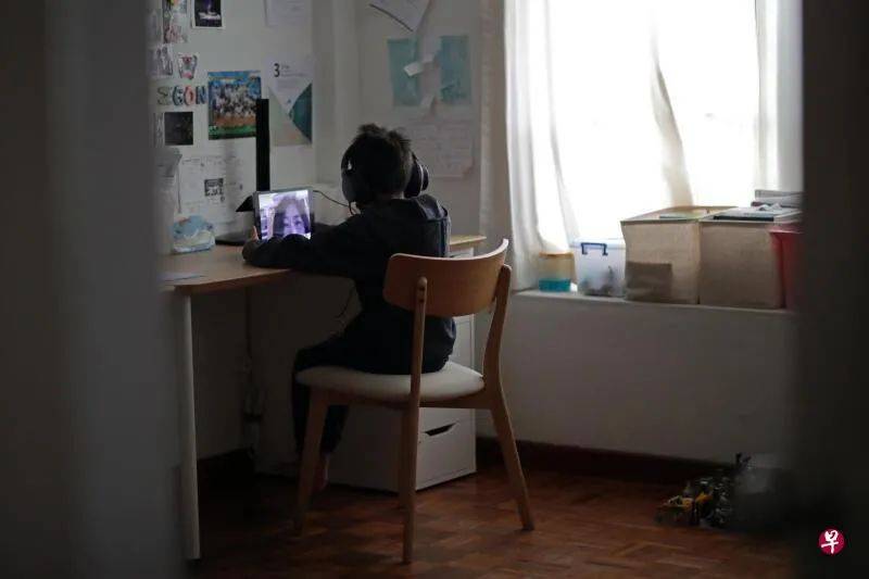 调查：成人教育工作者过半不认同全面网课