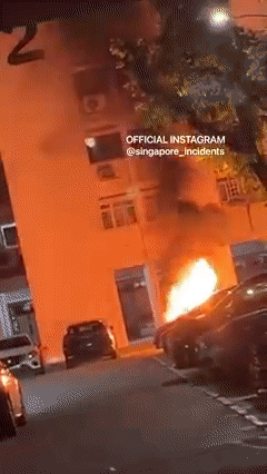 火光冲天、爆炸巨响!新加坡露天停车场突然起火,惊人