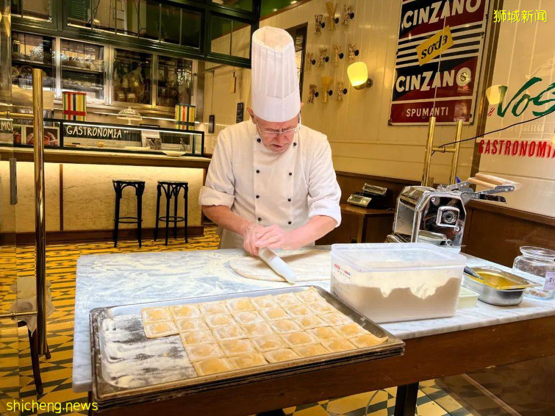 李总理携新加坡小分队打卡意大利!喷泉、万神庙、意式饺子看馋了