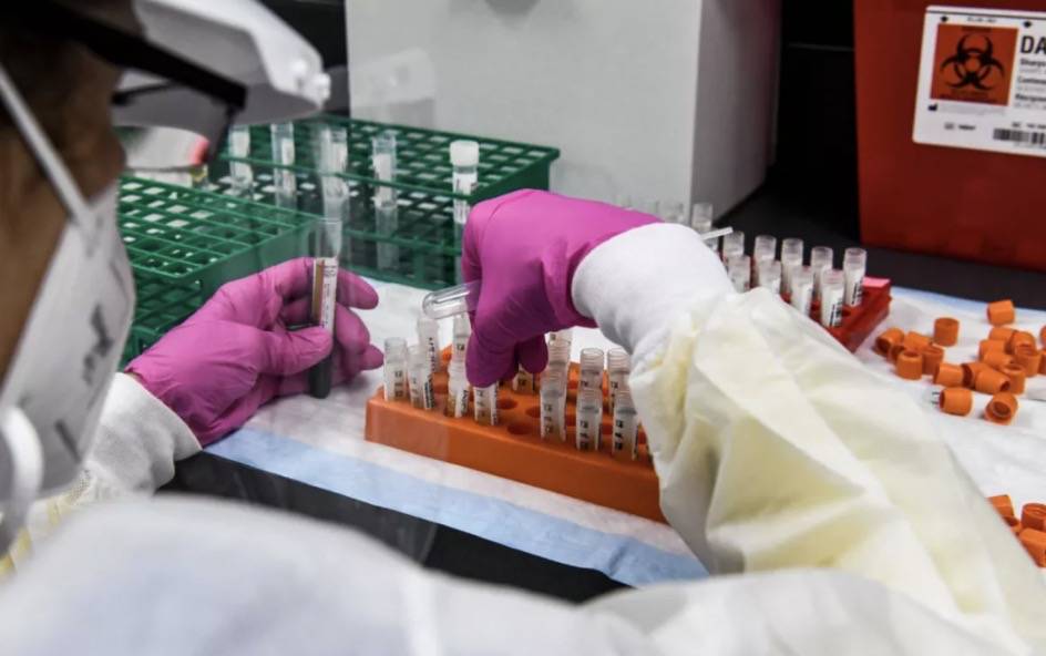 72歲老人接種疫苗後心髒驟停、生死不明!衛生部回應了