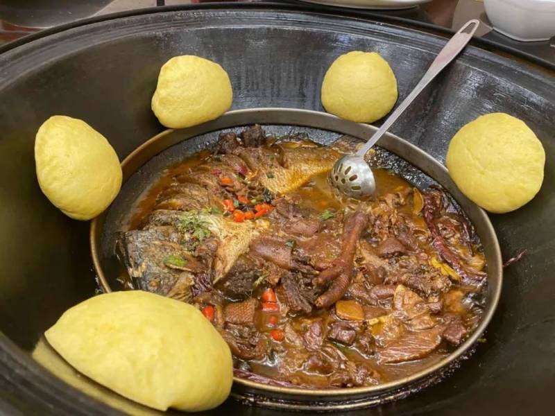 想家的老鐵們來個熱乎乎的“東北鐵鍋炖”吧