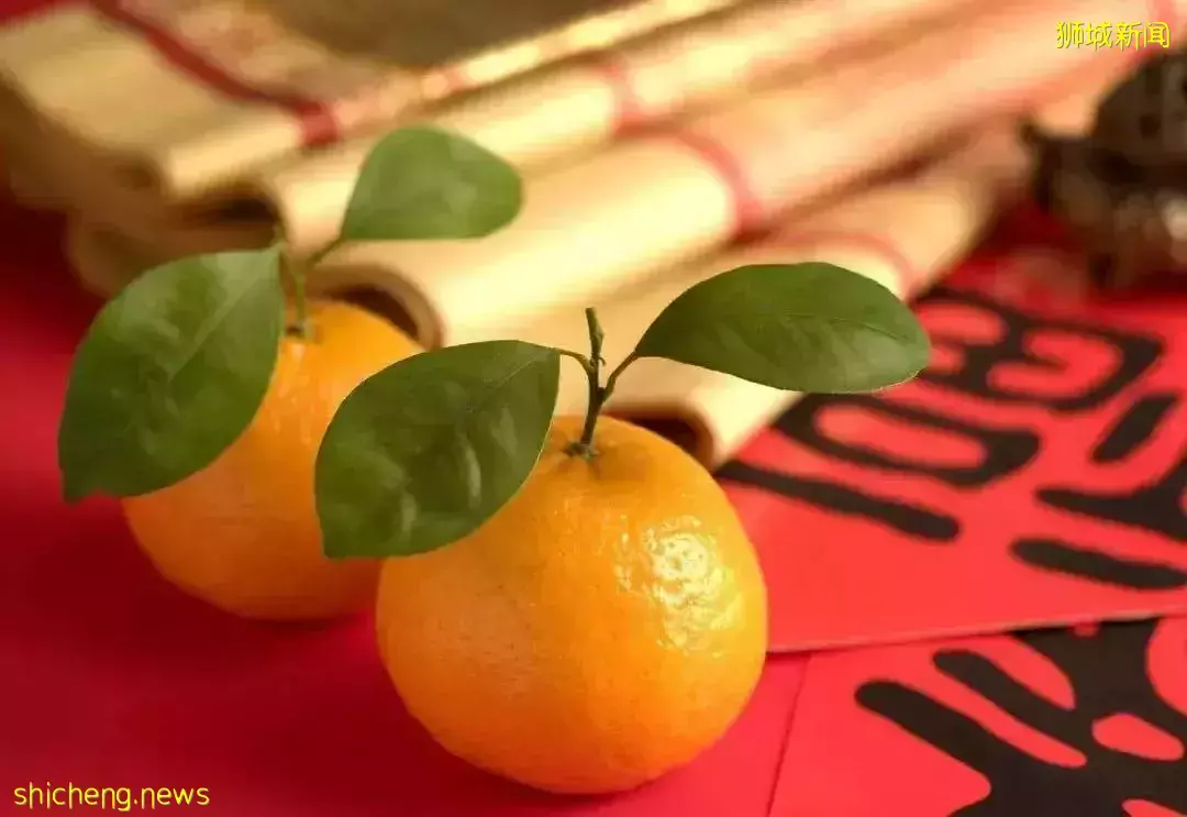 新加坡留學 新加坡春節習俗讓你大開眼界：撈魚生、搶頭香、拜年送橘子