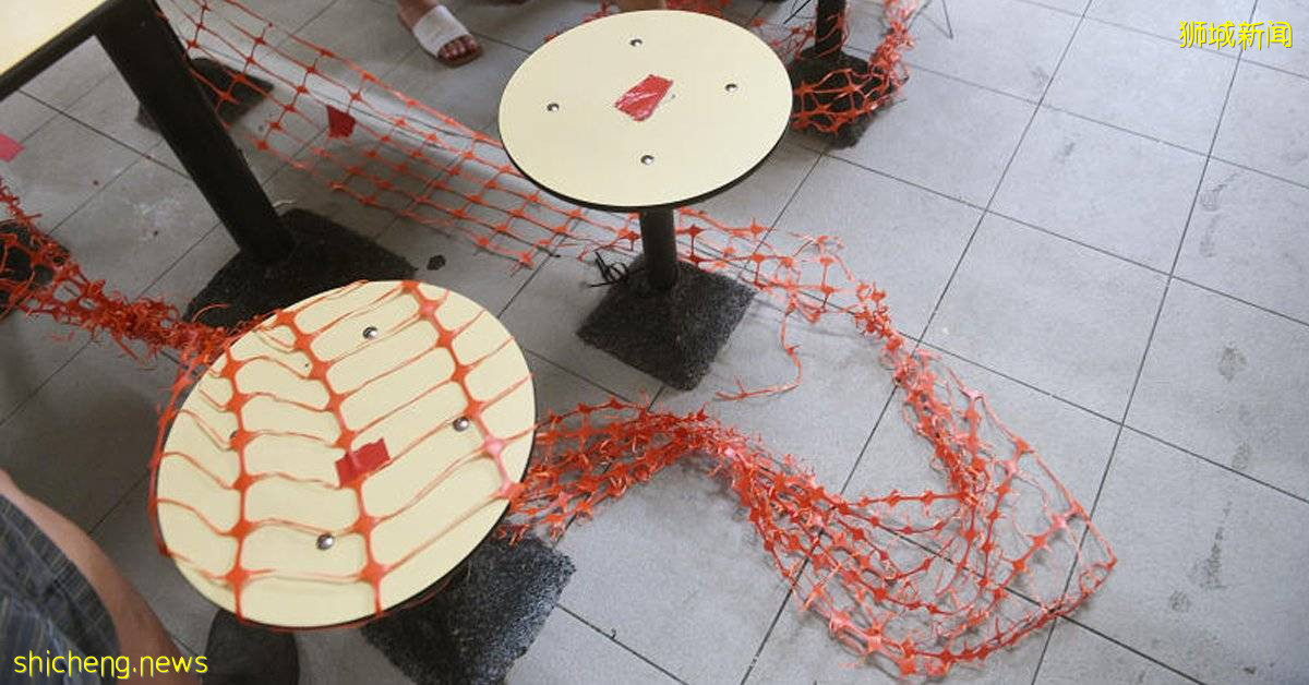 熟食中心摊贩申诉 椅子封锁网绊倒老人