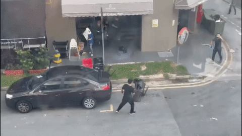 曝更多內幕！震驚新加坡的46歲黑衣男砍殺前妻事件，細思極恐