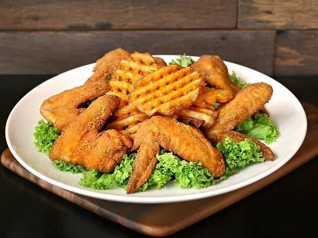 撈魚、釣蝦、蹦床、開挖機、燒烤...這家24小時新加坡農場，太好玩了吧