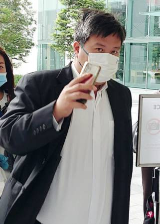 关卡被发现车上藏毒  男子指前妻出轨   害他借毒消愁