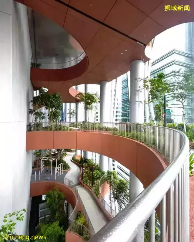 CapitaSpring大楼新加坡最新地标竣工,空中花园开放参观