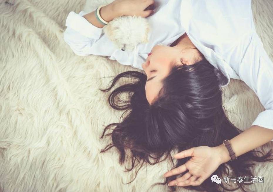 新加坡長信與愛奇藝打造東南亞最大經紀公司!39歲女講師搞外遇最後兩頭空!錯開睡眠時間可促進長期記憶力