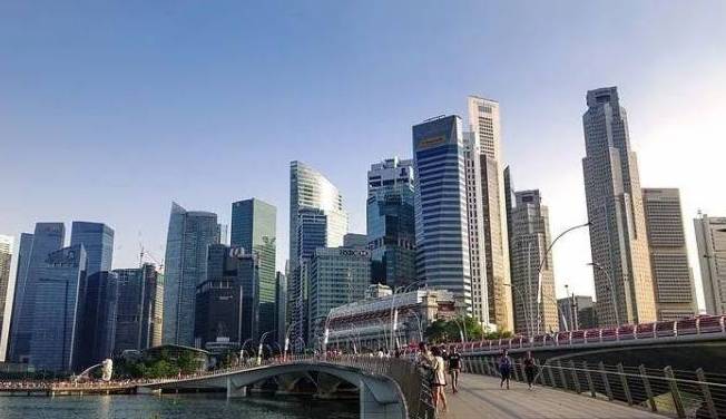 生活在新加坡， “安定又富足” 才是標配