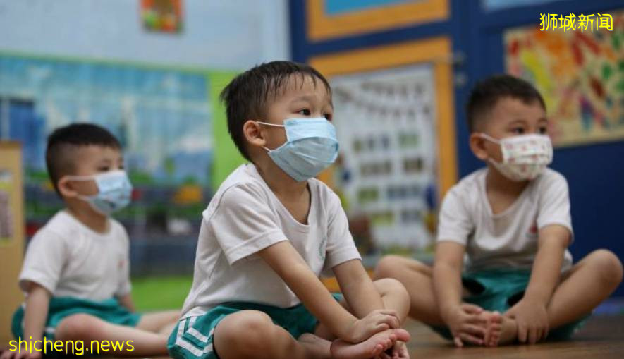 新加坡 教育部宣布多项防疫措施 学生在校须用携手防疫器
