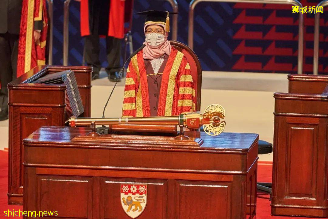 南洋理工大學舉行2021屆線下畢業典禮，新加坡總統出席