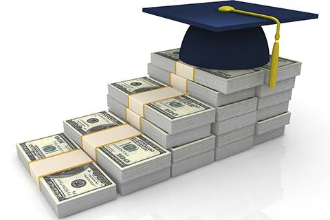 新加坡教育部新設李顯龍提升學生創新獎,旨在關愛弱勢學生