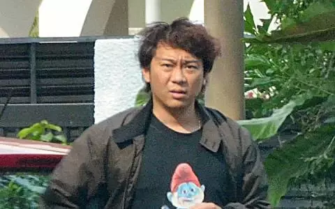 狗血！侵占87岁新加坡富太2亿家产！中国男导游出狱即被驱逐，永不能入境