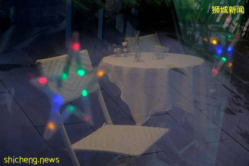 經營24年不賣酒只賣歌，捧出衆多新加坡歌手，新加坡最後一家民歌餐廳這個星期天熄燈