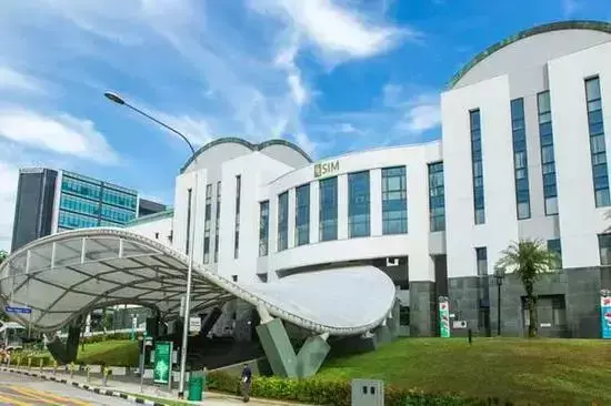 逆襲國內985、211院校的新加坡私立大學