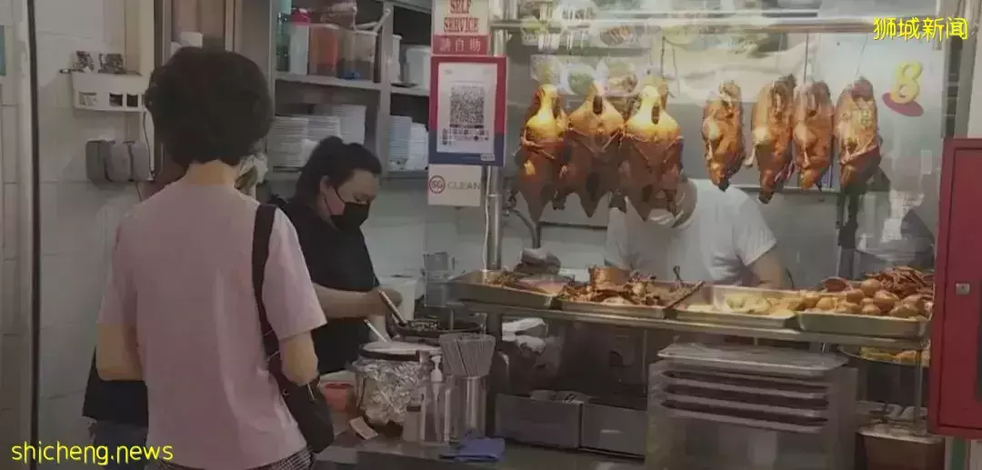 新加坡公交车上,这两人竟摘下口罩打架!越来越多人不敢出门