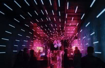 夜店变身健身房！暧昧灯光下的动感单车课，你心动吗