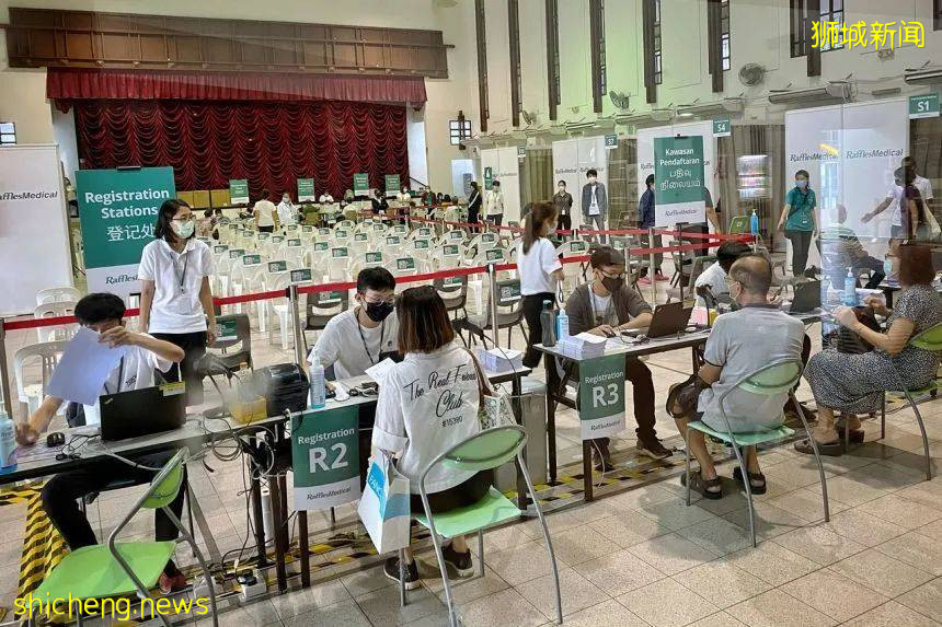 新加坡學生今天起可預約接種疫苗!然而…不包括國際學校學生