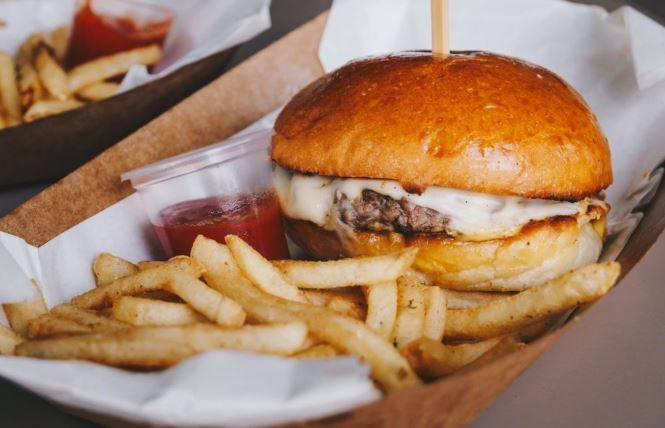 在新加坡哪里吃便宜又美味的汉堡？ 2020年最新版