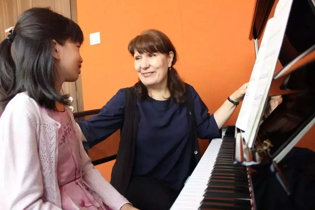 在新加坡不會買樂器？找不到心儀的老師？該參加什麽比賽？看這篇就懂了