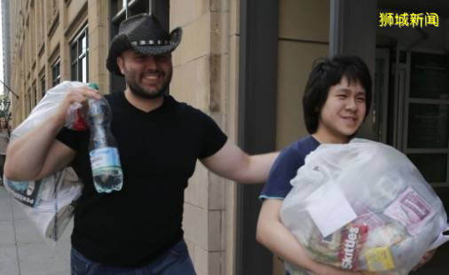 不作不死！那個罵李光耀的小孩，在美國蹲了10個月的監獄