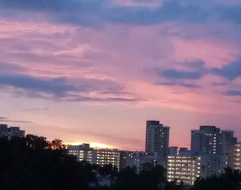 罕见！新加坡再现神奇天象，万道光芒从天空射下，50张美图刷屏