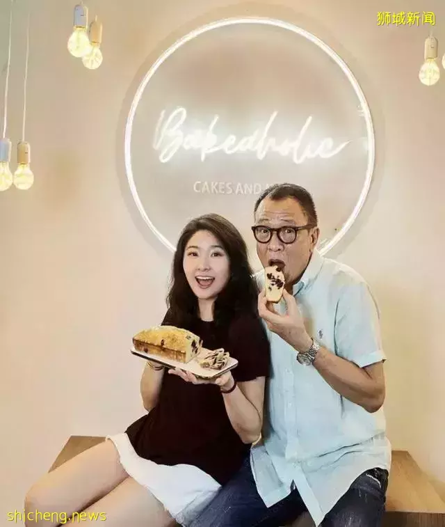 许绍雄为女儿开第二家餐馆,开业当天客似云来,全家到店招呼宾客