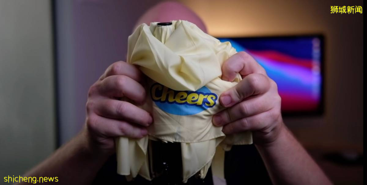 洋汉寻好心送伞骑士 只想说声谢谢