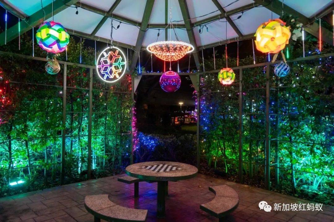 無須到烏節路人擠人，也能在組屋區感受溫馨的聖誕氛圍