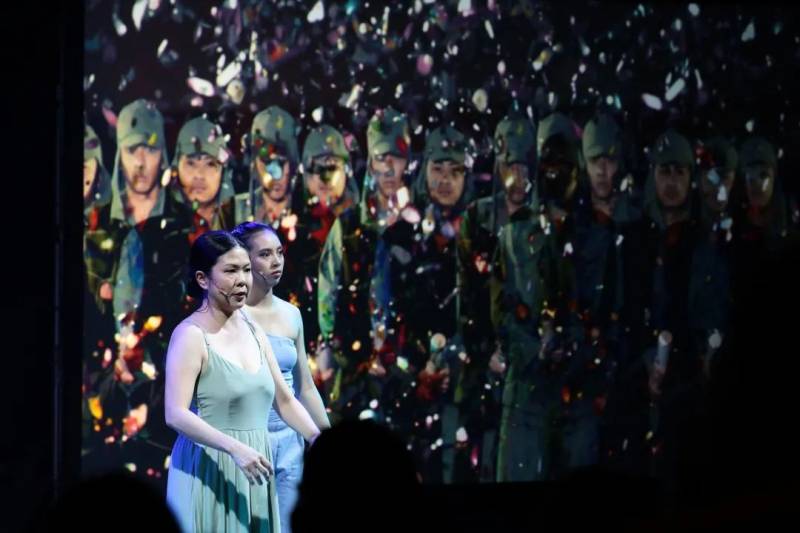 即日起,本地指定場所可以舉行最多百名觀衆室內現場表演