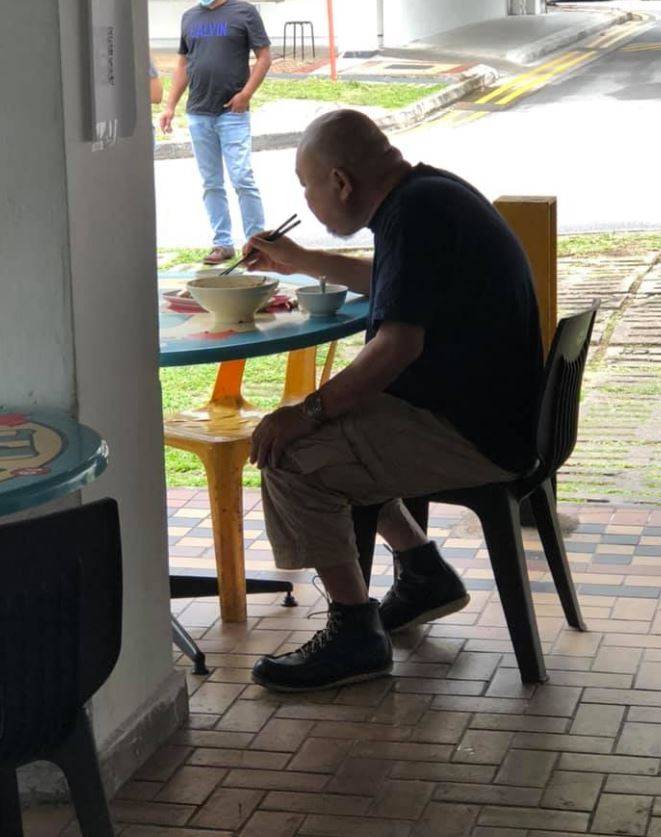 新记驰名鸡饭!别忘了要求撒上松脆的猪油渣