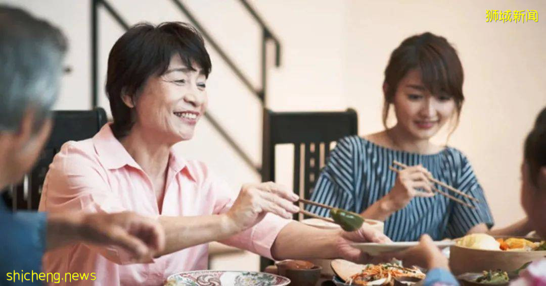 遠嫁新加坡，我該如何給父母養老