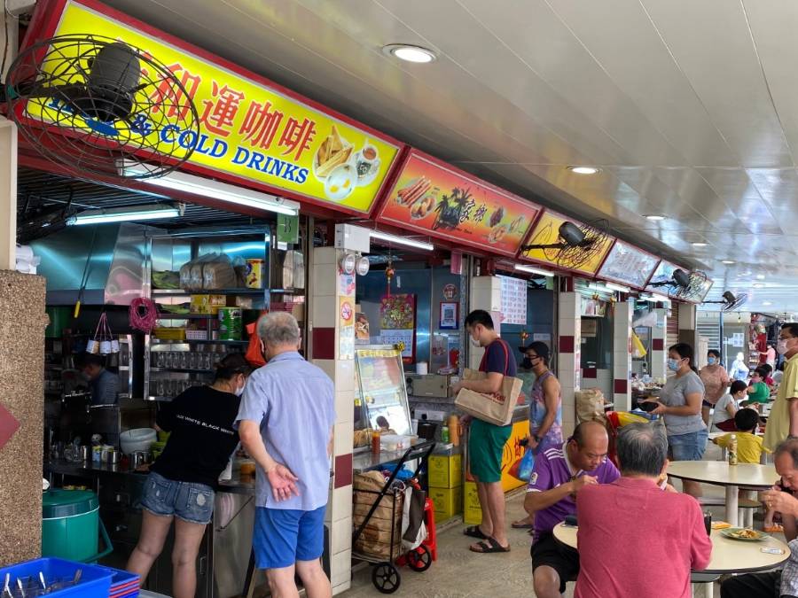 唤醒新加坡的，不是晨风朝阳，也不是闹钟，是浓浓的KOPI O