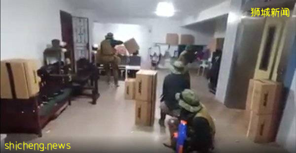 教練爲5兒“軍訓” 組屋走廊變“戰場”