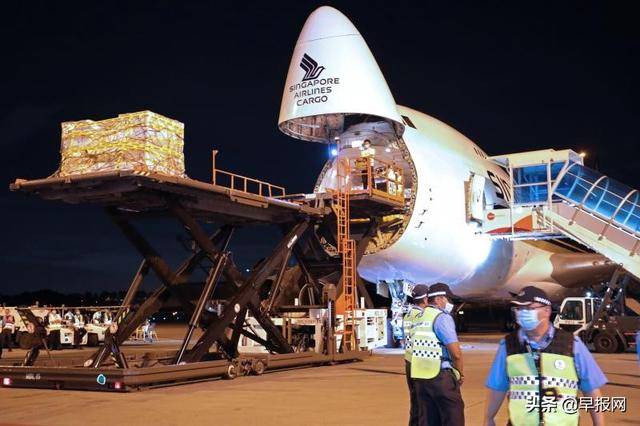 辉瑞冠病疫苗抵达新加坡,亚洲首国