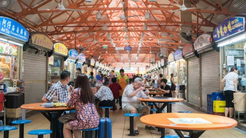 别看我们到处都是小贩中心可是我们可是全球食品最安全国家