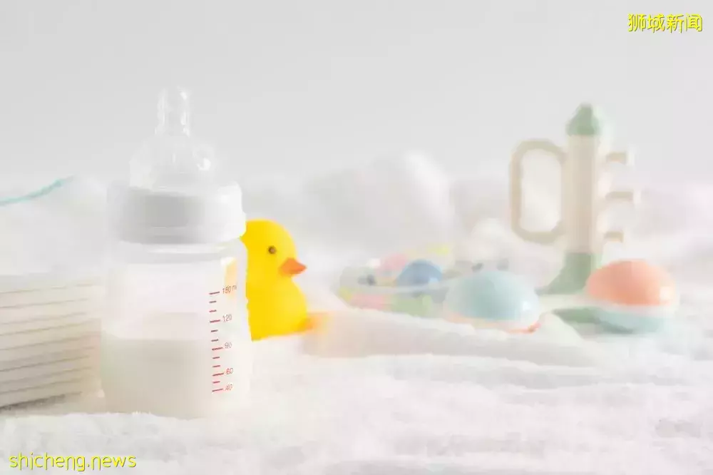 上海人羡慕!新加坡这对夫妻靠送外卖,月入4000新、养5娃