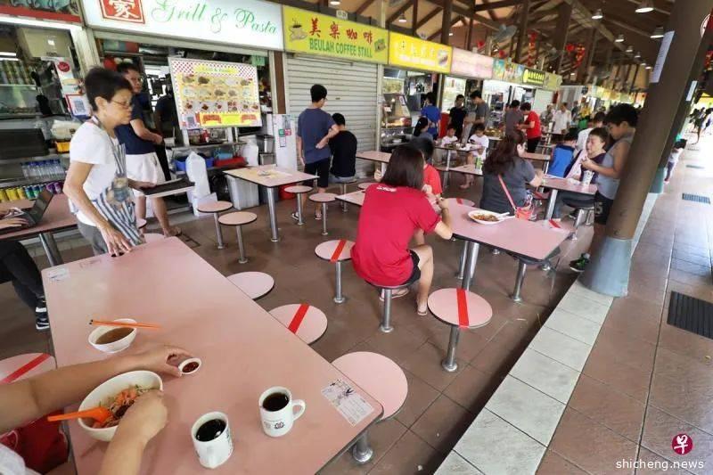 朋友同事同桌吃 禁坐有标记座位