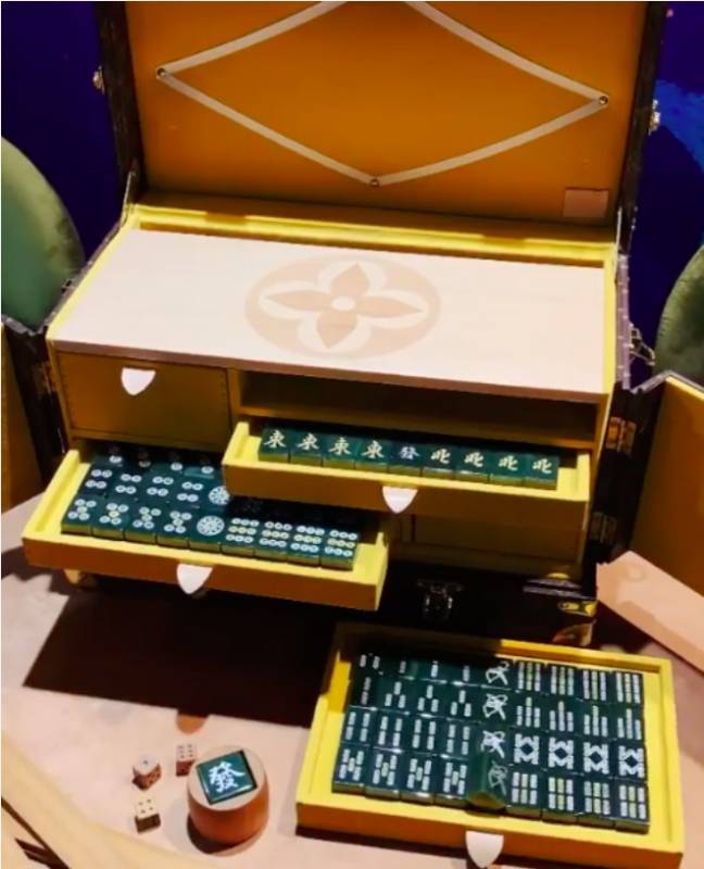 LV推出天價玉石麻將!!報價10.8萬新幣!!定價是愛馬仕限量麻將的2倍!!OMG