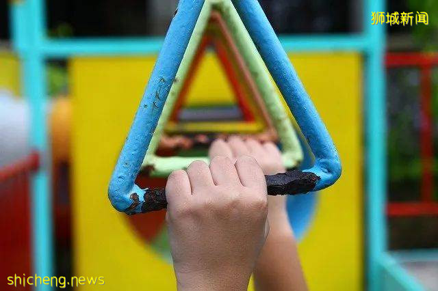 新移民家长疯狂吐槽：为什么新加坡学生只上半天课，这么奇葩