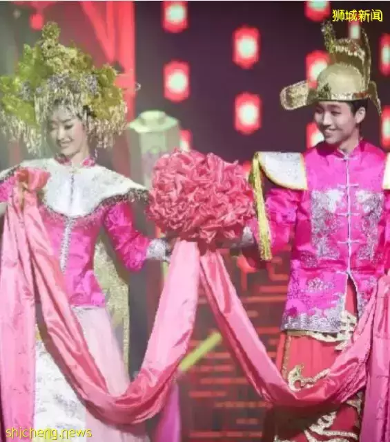 新加坡新春妝藝大遊行華人元素十足,總統:虎年健康!總理:虎虎生威