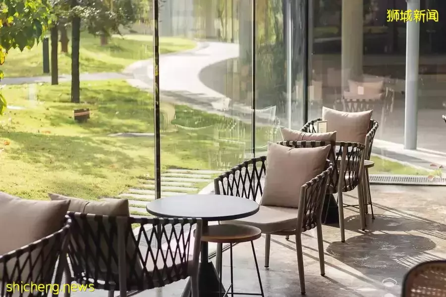 水果寿司+火焰拉面+中式点心下午茶，根本吃不过来