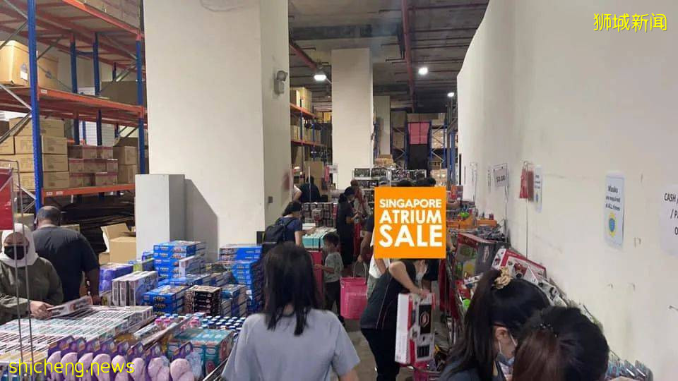 震驚！人從衆𠈌，疫情之下新加坡周末多處現大規模人潮