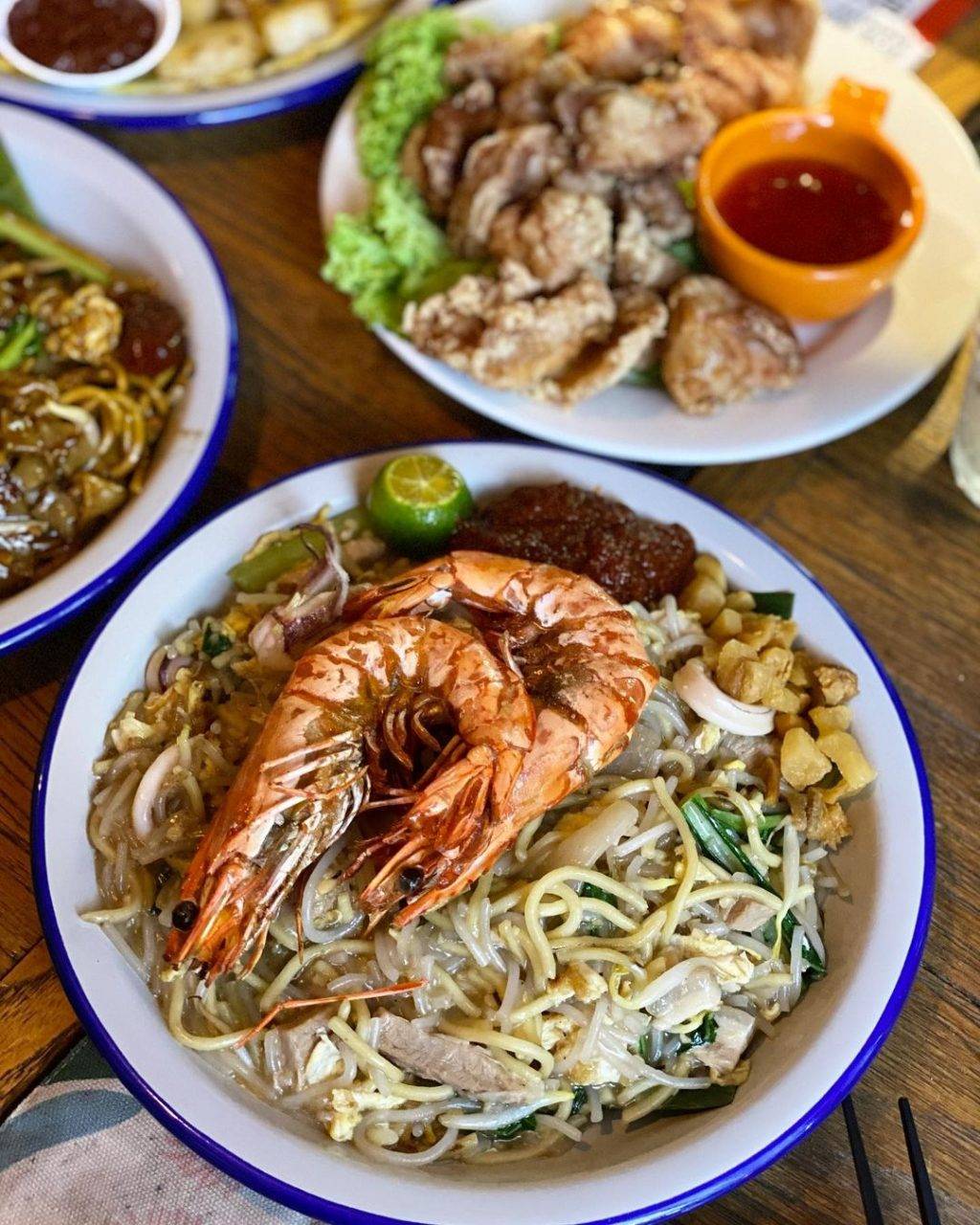 丟掉你的煩惱!新加坡“阿森冷飲攤”南洋風味隱藏酒吧🍻 特調雞尾酒+狂歡一整夜