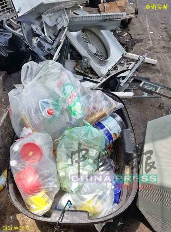 管制期手停口停 撿紙皮 換三餐 !