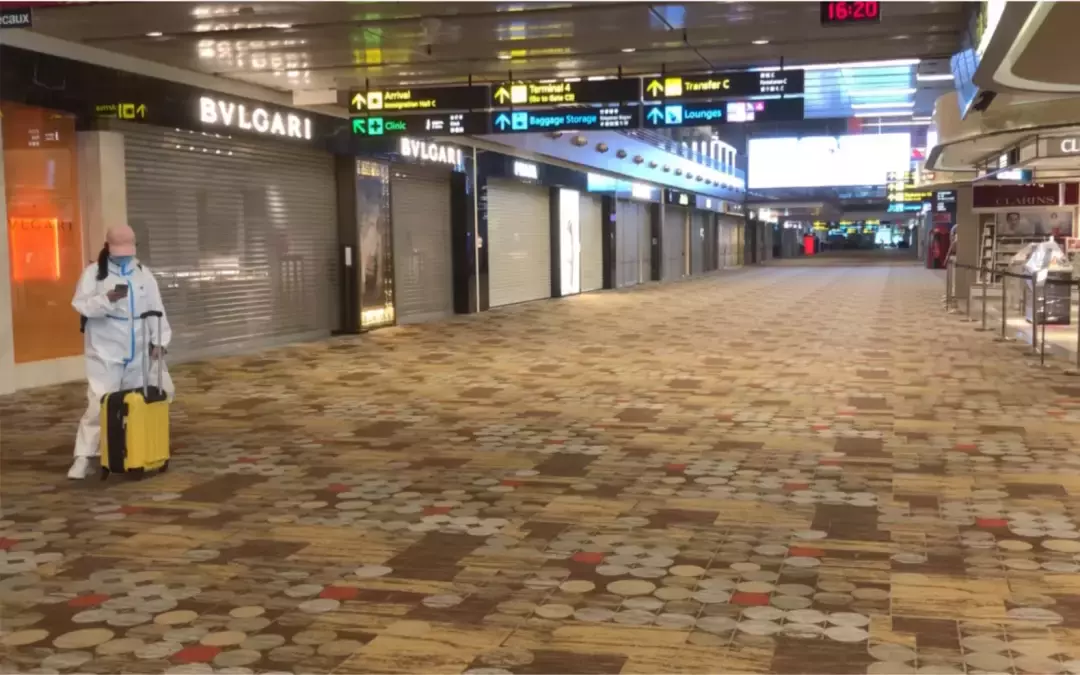 疫情之下,他们在新加坡失去了工作!转身开起了“小卖部”