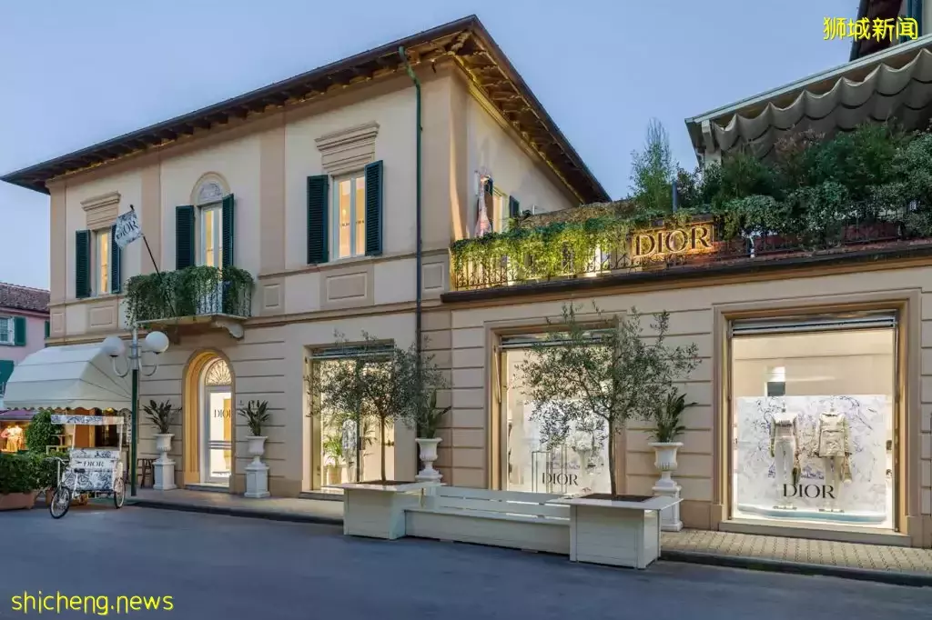 “我的妈妈在罗马奢侈品店遭遇店员白眼,我是这么反击的!”