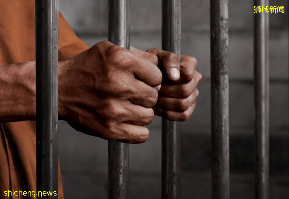 骗完亲爹骗女友!新加坡男子盗用20万+新币,称因被中国伙伴骗